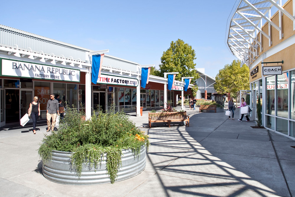 Petaluma Village Premium Outlets - Malls - Phone Number - Hours - Photos -  2200 Petaluma Blvd North - SF Station